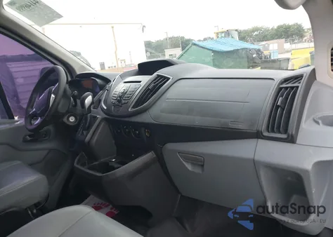 2015 Ford Transit-250 z USA, uszkodzony, nr VIN 1FTNR2ZM3FKA77052